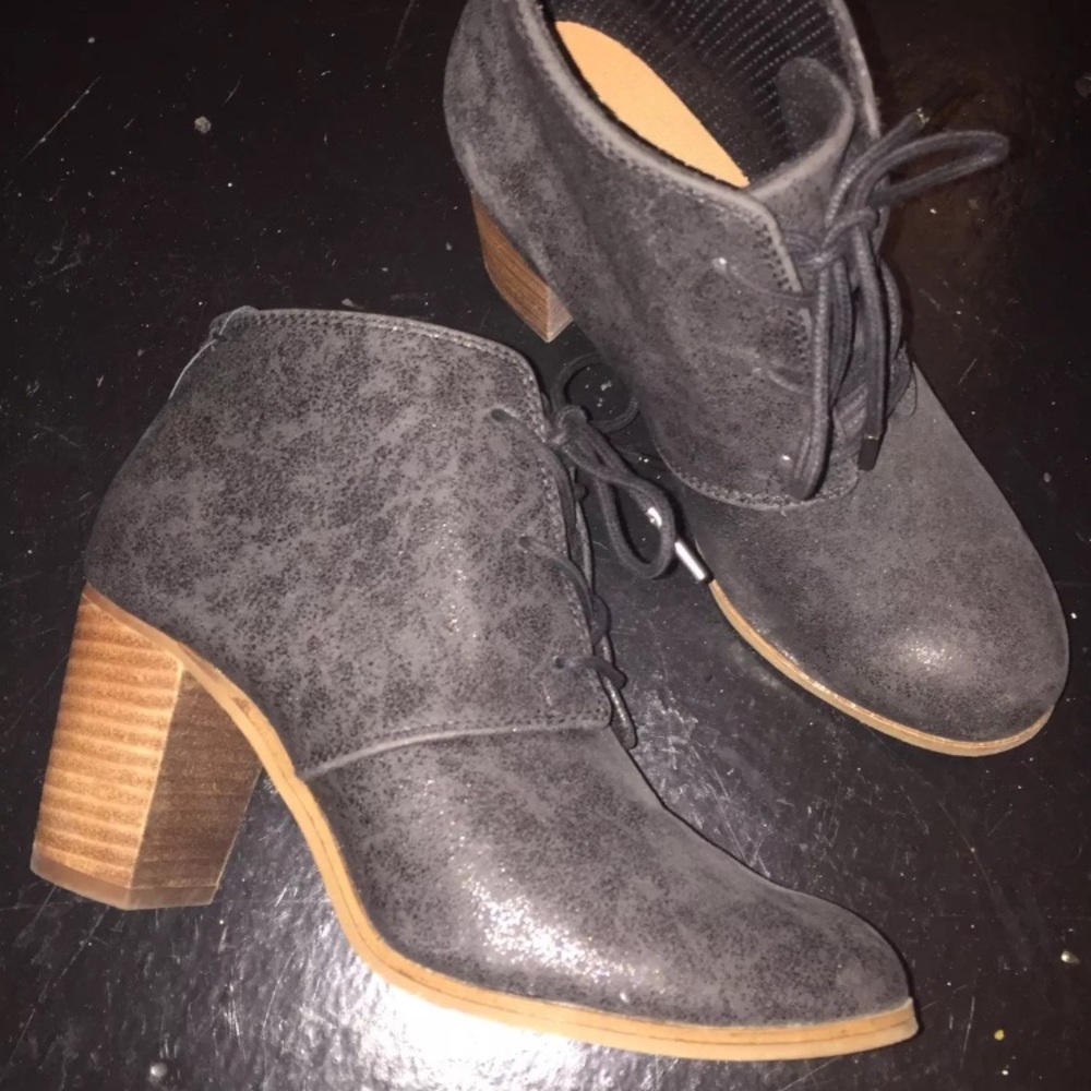TOMS 6.5 Lunata Lace Up Booties Black Metallic